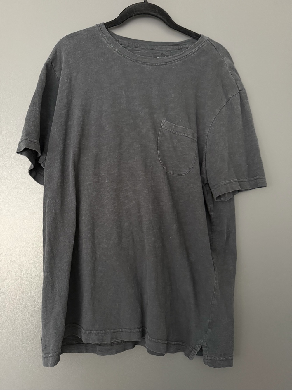 Treasure & Bond Men's Washed Charcoal Pocket Tee